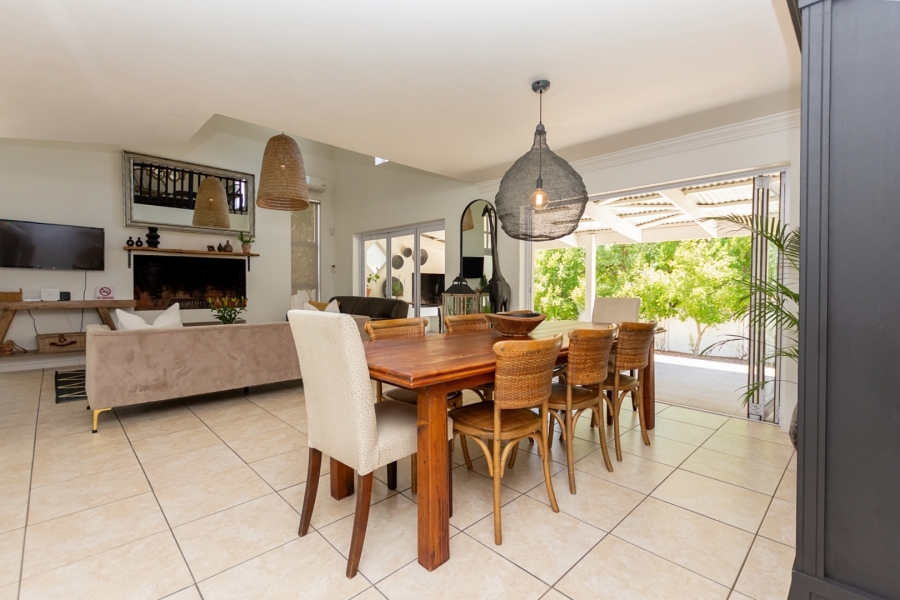 4 Bedroom Property for Sale in Riebeek Kasteel Western Cape